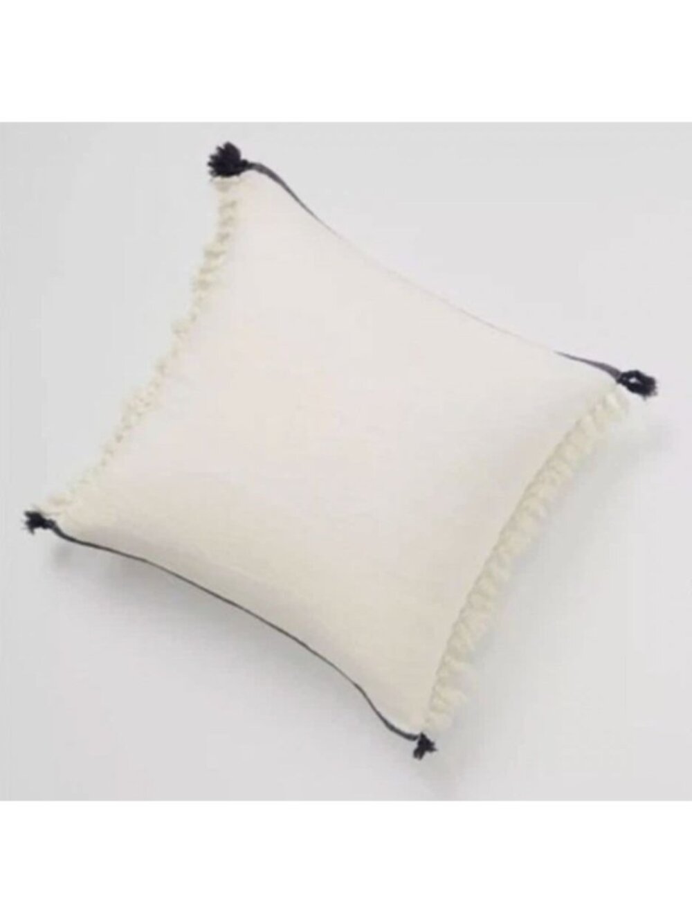 NWT Anthropologie Color Tipped Tassel Pillows Cream Navy 20x20 $68 [jb]